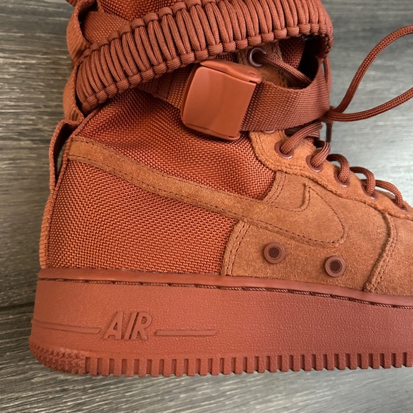 Nike SF Air Force 1 Dusty Peach Size 8 Hightop - Picture 10 of 15